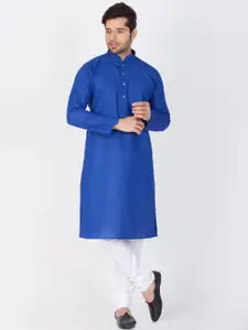 VASTRAMAY Men Solid Blue And White Cotton Kurta with Churidar