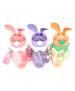 AKN TOYS Cute Bugsy Rabbit Water Bottle 580 ml Pack of 1 (Colors & design May Vary)