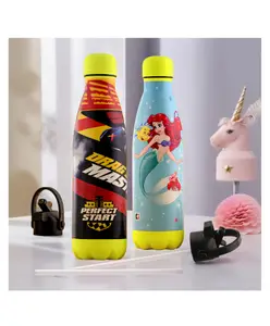 Kuber Industries Pack of 2 Water Bottle with 2 Lids 500 ml Printed Insulated Sipper Bottle for Adults & Kids with Straw BPA-Free Steel Bottle for Travel & Sports Red & Sky Blue