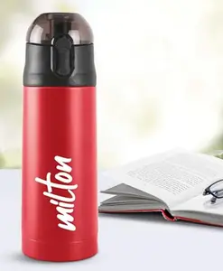 Milton Milton New Crown 600 Thermosteel Hot and Cold Vacuum Insulated Water Bottle Red - 500 ml