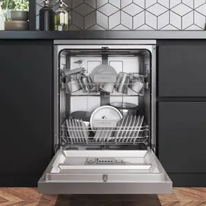 Samsung IntensiveWash™ Dishwasher with 13 Place Settings DW60M6043FS Silver