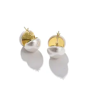 SOHI Gold Plated Pearl Stud