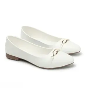 Women's Ballet Flats with Gold Buckle Detail, White, Slip-On Comfort Shoes (White, UK Footwear Size System, Adult, Women, Numeric, Medium, 4)