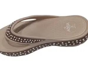 Casual Flip Flops – Comfort Wear with Studded Strap & Anti-Skid Sole (Brown/Beige) (Light Brown, UK Footwear Size System, Adult, Women, Numeric, Medium, 6)
