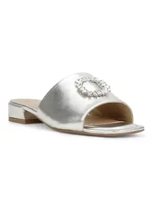 Hush Puppies Mule Flats for Women – Stylish, Comfortable Slip-On Shoes for Everyday Wear Silver