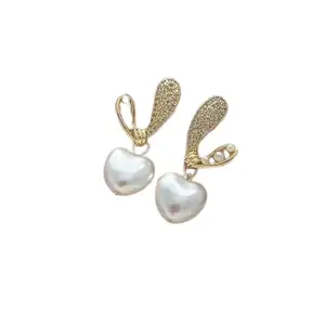 STYLISH PEHNAWA Trendy Korean Vintage Crystal Pearl Heat Dangle Earrings Rhinestone Pearl Drop Earrings Pearl Stud Earrings Heart Love Earrings Jewelry for Women and Girls