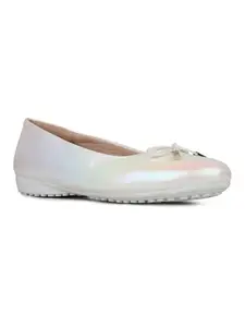 Inc.5 Womens White Solid Pointed Toe Ballerinas