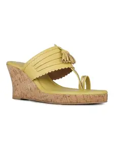 Inc.5 Womens Yellow Solid Round Toe Wedge Heel Sandals