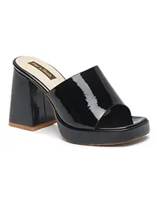 Flat n Heels Womens Black Sandals FnH 7430-BK