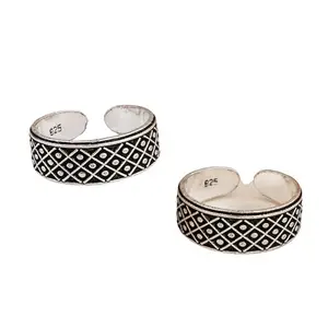 SILVER SHEEN Silver Celestial Charm Toe Ring