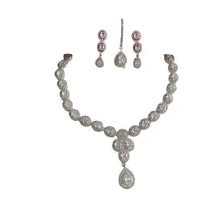 Salvanity Royal Necklace Set of 3 Pieces, Necklace, Maang Teeka & Earrings (White Diamond)