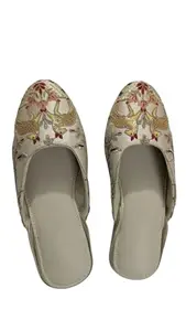 ZS Fashion Women’s Handcrafted Embroidered Jutti | Traditional Ethnic Footwear | Comfortable Flat Slip-On Mojari for Casual (UK Footwear Size System, Adult, Women, Numeric, Medium, 9) Grey