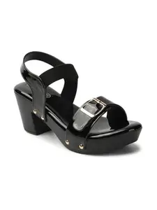 Iconics Women Sandal,Black,UK-4