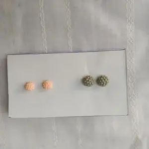 Bubble Ball Stud Earrings, Small and medium Size (grey/pinkA)