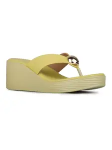 Inc.5 Womens Yellow Solid Round Toe Wedge Heel Sandals