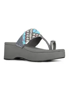 Inc.5 Womens Pewter Party Wear Embellished Round Toe Wedges Heel Sandals