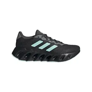 adidas Women's Switch Run W Running Shoes, Black, 5