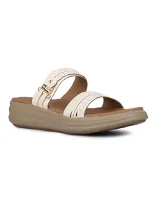 Inc.5 Womens Cream Casual Solid Round Toe Casual Flats