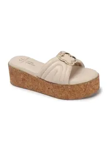 Carlton London Women Sandal,Cream,UK-4