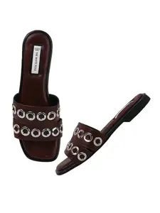 The White Pole Fashionable Comfort All Occassion Flat Sandals For Womens And Girls