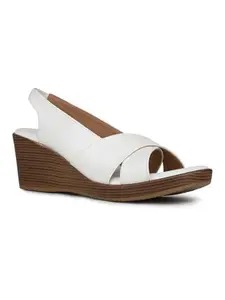 Inc.5 Womens White Party Wear Solid Round Toe Wedges Heel Sandals
