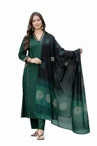 MEERA FAB Women Floral Printed Pure Cotton Straight V-Neck Kurta with Palazzos & Dupatta