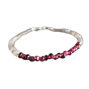 LKBEADS Labradorite & Garnet bracelet with Silver clasp - 3-3.5mm Nugget & Rondelle beads- Faceted Cut -7 Inch Bracelet– Healing, Fashion, Gift, Spiritual, Yoga|LK_STACK_07952