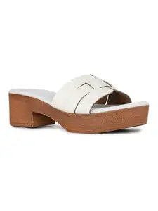 Inc.5 Womens White Casual Solid Round Toe Platform Heel Sandals