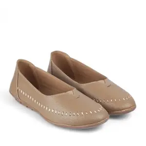 WESTOES Beige Belly Especially for Ladies | Comfortable Platform Heel with Stylish Look | Western Dress Go to Shoes (WB05) (Beige, UK Footwear Size System, Adult, Women, Numeric, Medium, 5)