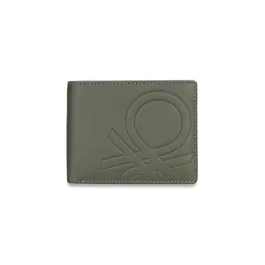 UNITED COLORS OF BENETTON Anzio Leather Passcase Wallet for Men - Olive, 12 Card Slots