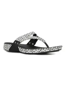 Inc.5 Womens Black Printed T-Strap Casual Flats Sandals