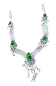 Stunning kamarbandh showcasing peacock feathers beautifully complemented by a silver chain.