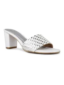 Inc.5 Womens White Party Wear Solid Round Toe Heels
