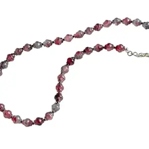 Elegant Gradient Pink Bead Necklace