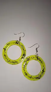 Resin earrings in green colour