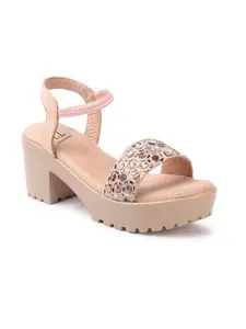 Carlton London Women Sandal,Cream,UK-4