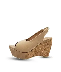 Digni A stylish pair of suede wedge shoes with a chic wooden heel, perfect for adding height and comfort to any outfit.