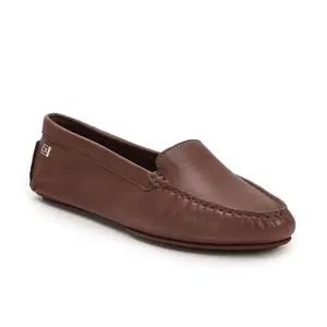 Tommy Hilfiger Leather Solid Brown Women Flat Moccasin (F23HWFW143) Size- 40