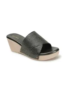 Iconics Women sandal,Black,UK-4