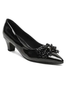 Flat n Heels Womens Black Pumps FnH 2749-BK