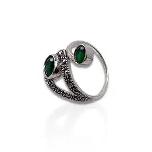Neersterlings Vintage Style 925 Silver Ring with Green Stones | Marcasite Inlay