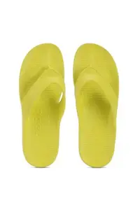 Reebok Sole Atlas Flip U - Men Yellow Sandals & slippers