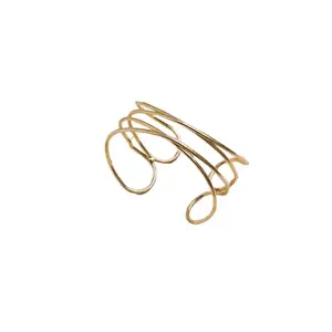 Crisscriss Adjustable Brass Bracelet – Stylish and Durable Anti-Tarnish Jewelry for Women, Featuring a Unique Crisscross Design Ideal for Everyday Elegance or Special Occasions - Golden