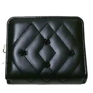 Quilted Leather Zipper Wallet, 15 cm x 10 cm, Black (Black)