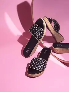 Inc.5 Women Black Textured Wedge Heel Mules