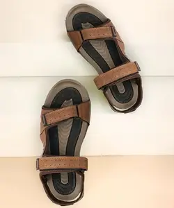 WALKAROO 10577 Mens Casual and Regular Wear Sandals - Tan