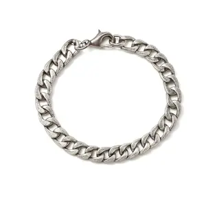 Stylish Silver Chain man Bracelet, Cuban Link Design, Stainless Steel Rustproof, 22cm Length, 8mm Width, Textured Silver Finish, Lobster Clasp