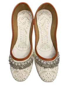 Women's Ethnic Embroidered Juttis with Sequin Detailing | Traditional Handcrafted Indian Footwear. (White, UK Footwear Size System, Adult, Women, Numeric, Medium, 8)