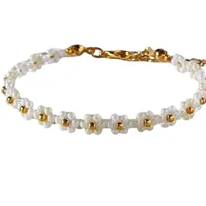 Handmade White Daisy Beaded Bracelet, Boho Style Adjustable Seed Bead Jewellery, Floral Fashion Accessory for Women and Girls