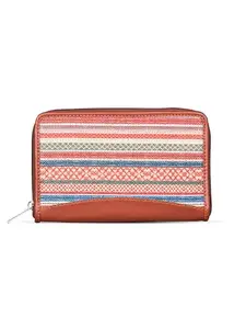 ZOUK Women's Handcrafted Classic Chain Wallet – Vegan Leather Purse with Indian Print | Assam Tapestry